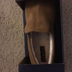 Club room memory foam slippers